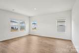 2424 Maxton Drive - Photo 3
