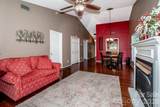 806 Prince Albert Court - Photo 11