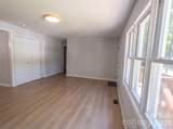 915 Kenham Place - Photo 7