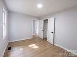 915 Kenham Place - Photo 8