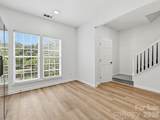 9538 Blossom Hill Drive - Photo 17