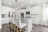555 Palmarosa Street - Photo 4