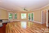 8680 Hills Dell Drive - Photo 21