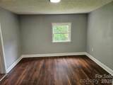3010 Capitol Drive - Photo 17