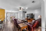141 Derbyshire Drive - Photo 3