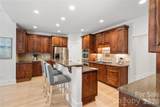 868 Savile Lane - Photo 10