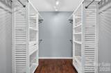 10724 Kingsview Drive - Photo 26