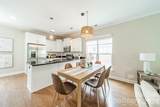 10236 Vanguard Parkway - Photo 11