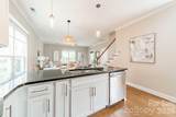 10236 Vanguard Parkway - Photo 17