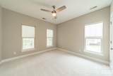 10236 Vanguard Parkway - Photo 32