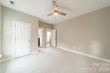 10236 Vanguard Parkway - Photo 34