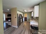 1072 Fox Chase Court - Photo 11