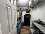 1072 Fox Chase Court - Photo 21