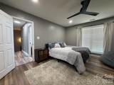 1072 Fox Chase Court - Photo 22