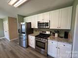 1072 Fox Chase Court - Photo 8