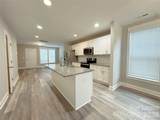 807 Mcarthur Avenue - Photo 2