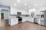 10211 Meadow Hollow Drive - Photo 11