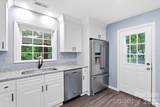 10211 Meadow Hollow Drive - Photo 14