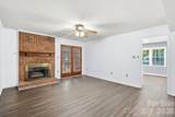 10211 Meadow Hollow Drive - Photo 15