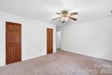 10211 Meadow Hollow Drive - Photo 32