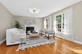 2307 Keara Way - Photo 8