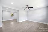 553 Derrydowne Drive - Photo 15