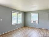 368 Baker Street - Photo 3