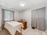 4925 Springview Road - Photo 32