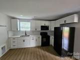 615 Saunders Avenue - Photo 2
