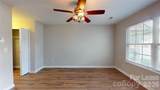 10131 Ballyclare Court - Photo 12