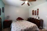 2827 Hollybrook Lane - Photo 15