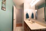 2827 Hollybrook Lane - Photo 17