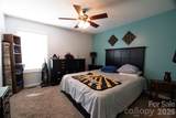 2827 Hollybrook Lane - Photo 19