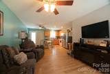 2827 Hollybrook Lane - Photo 10
