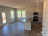 1328 Chiefs Lane - Photo 4