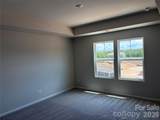 1328 Chiefs Lane - Photo 6