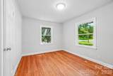 808 Lowery Street - Photo 11