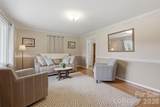 220 Hunstanton Drive - Photo 3