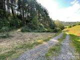 1005 Roberts Branch Road - Photo 2