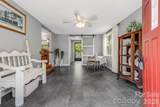 303 Hunter Street - Photo 7
