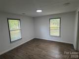 8112 Blackwood Road - Photo 10