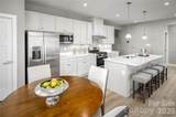 925 Heathway Drive - Photo 4