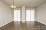 701 Royal Court - Photo 4