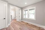 3905 Plainview Road - Photo 7