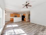 533 Montgrove Place - Photo 11