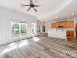 533 Montgrove Place - Photo 12