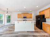 533 Montgrove Place - Photo 13