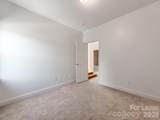 533 Montgrove Place - Photo 22