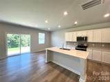 307 Bezelle Avenue - Photo 14