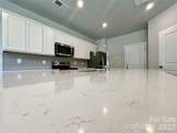 307 Bezelle Avenue - Photo 18